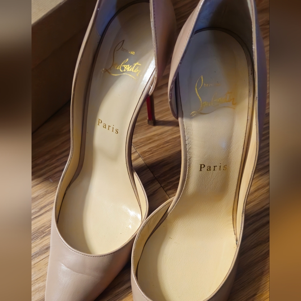 Christian Loubtuin IRIZIA In Nude 38.5 - Picture 5 of 7